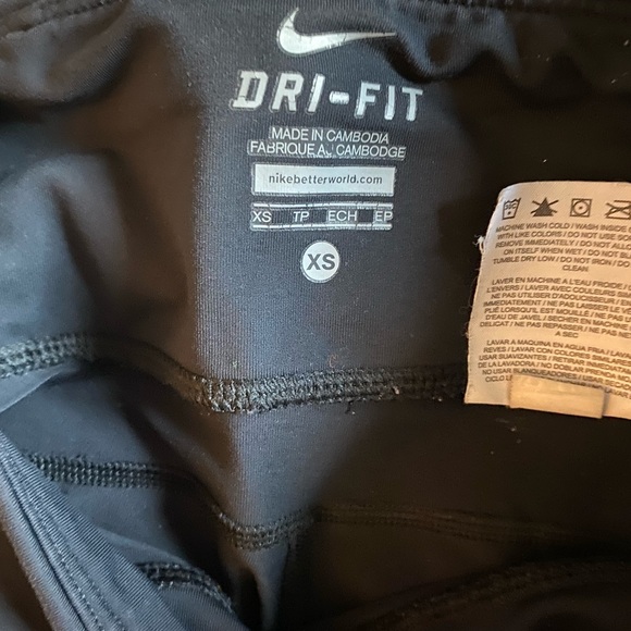 Nike dry fit leggings - Picture 3 of 3